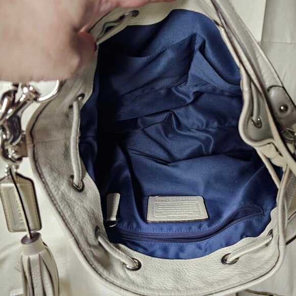 Coach Vintage Pebbled Leather Bucket Bag - Picture 9 of 12